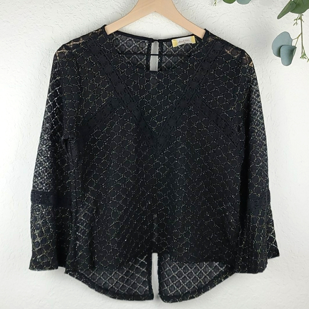 Altar'd State Black Top Medium